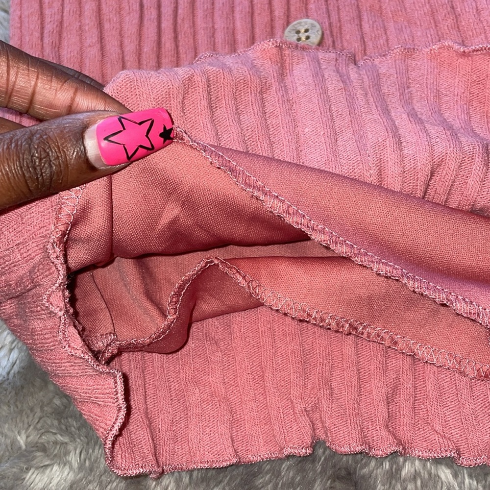 Dusty Pink Off-Shoulder Ribbed Dress 🌸 - Picture 4 of 4